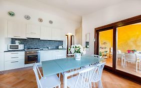 Lu Maestrali Apartment